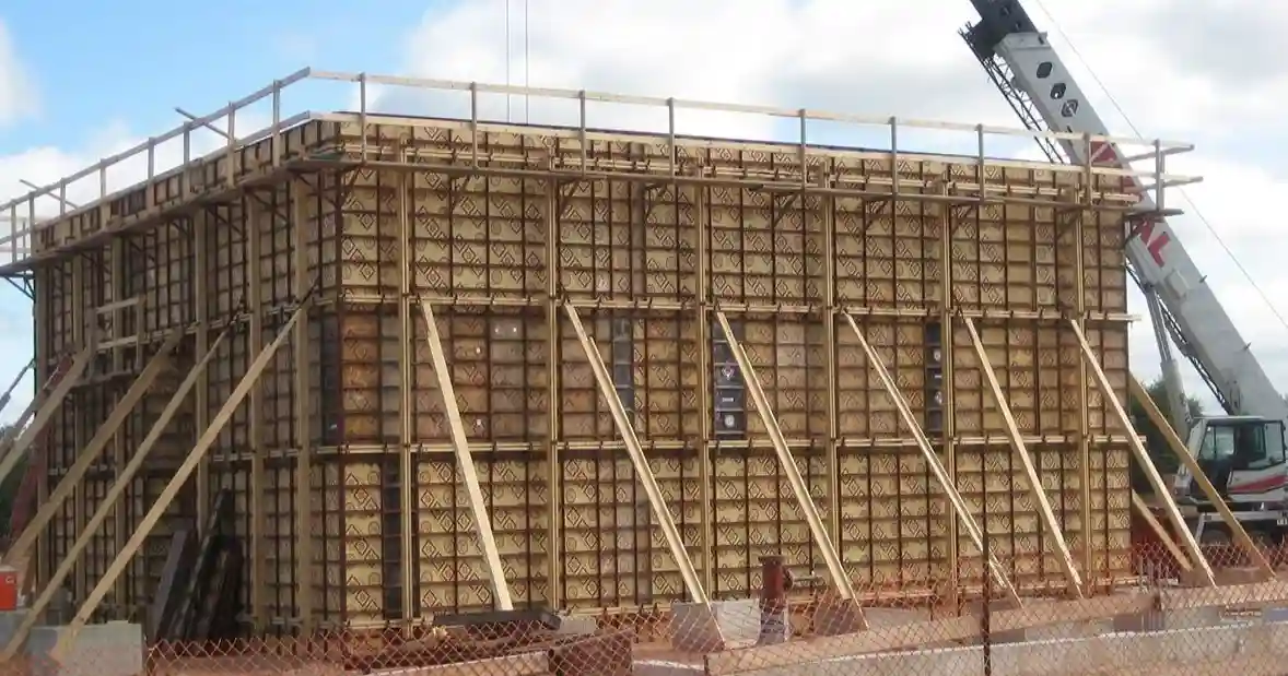 Concrete formwork plywood